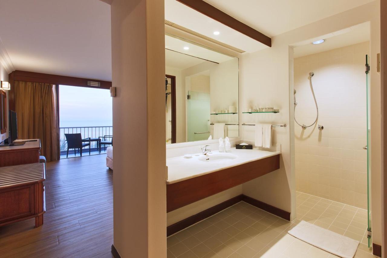 The Bayview Resort